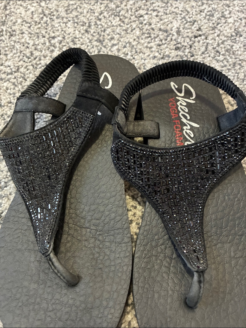 Skechers Black Sparkle Elastic Back Thong Sandals for Women. Size 8. - Picture 3 of 5